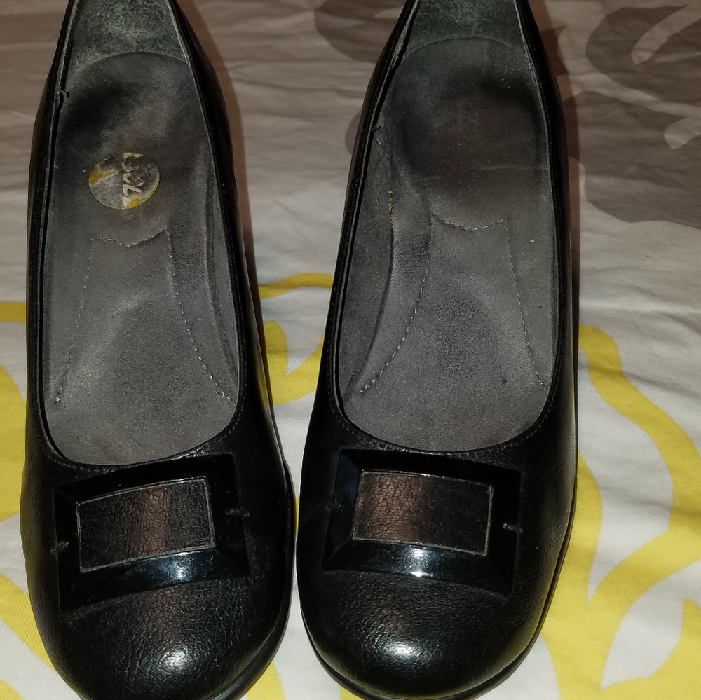 Beautiful black shoes. Patent pending